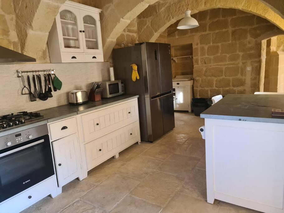 Farmhouse Villa With Large Pool And Garden In Gozo Għarb 外观 照片