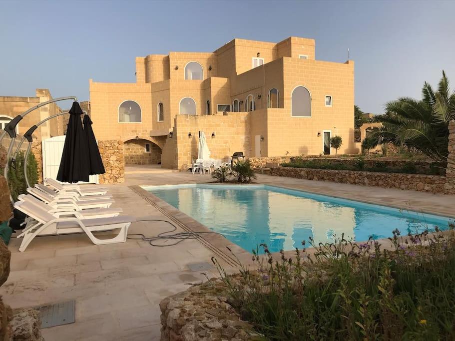Farmhouse Villa With Large Pool And Garden In Gozo Għarb 外观 照片
