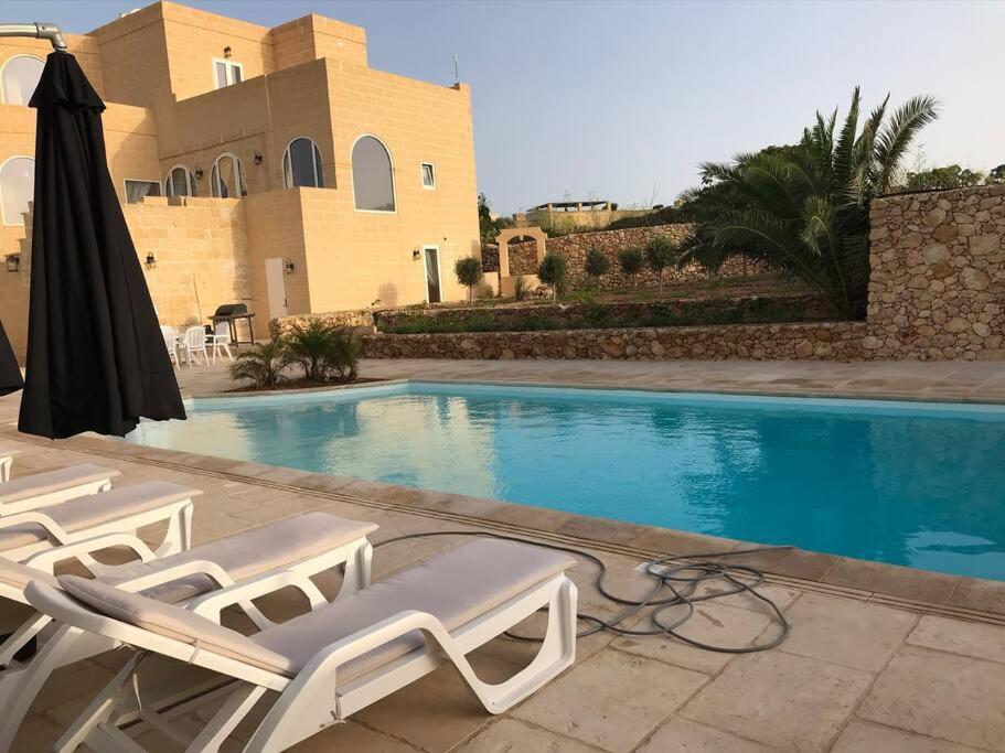 Farmhouse Villa With Large Pool And Garden In Gozo Għarb 外观 照片