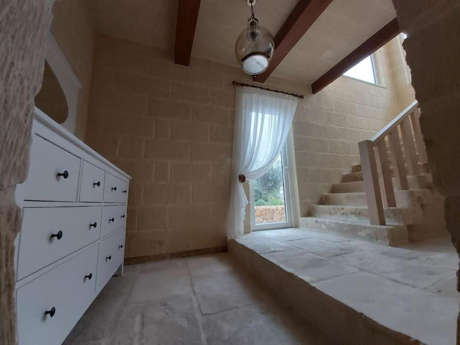 Farmhouse Villa With Large Pool And Garden In Gozo Għarb 外观 照片