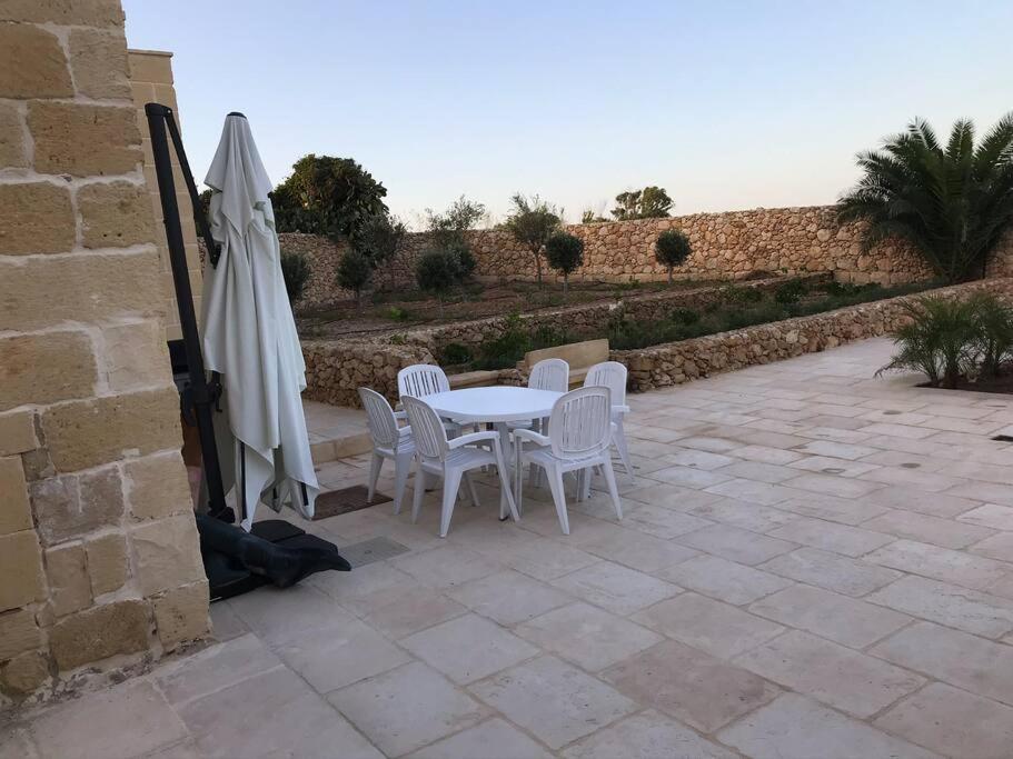 Farmhouse Villa With Large Pool And Garden In Gozo Għarb 外观 照片