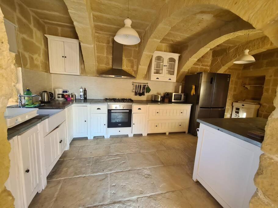 Farmhouse Villa With Large Pool And Garden In Gozo Għarb 外观 照片