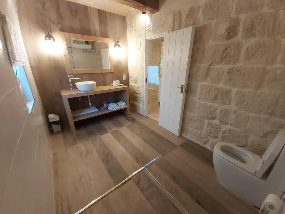 Farmhouse Villa With Large Pool And Garden In Gozo Għarb 外观 照片
