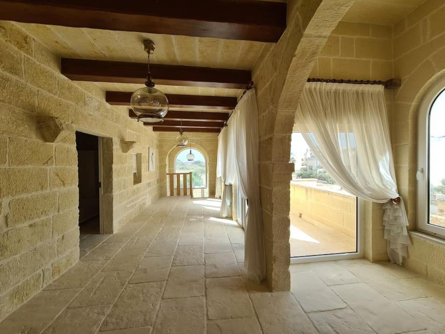 Farmhouse Villa With Large Pool And Garden In Gozo Għarb 外观 照片