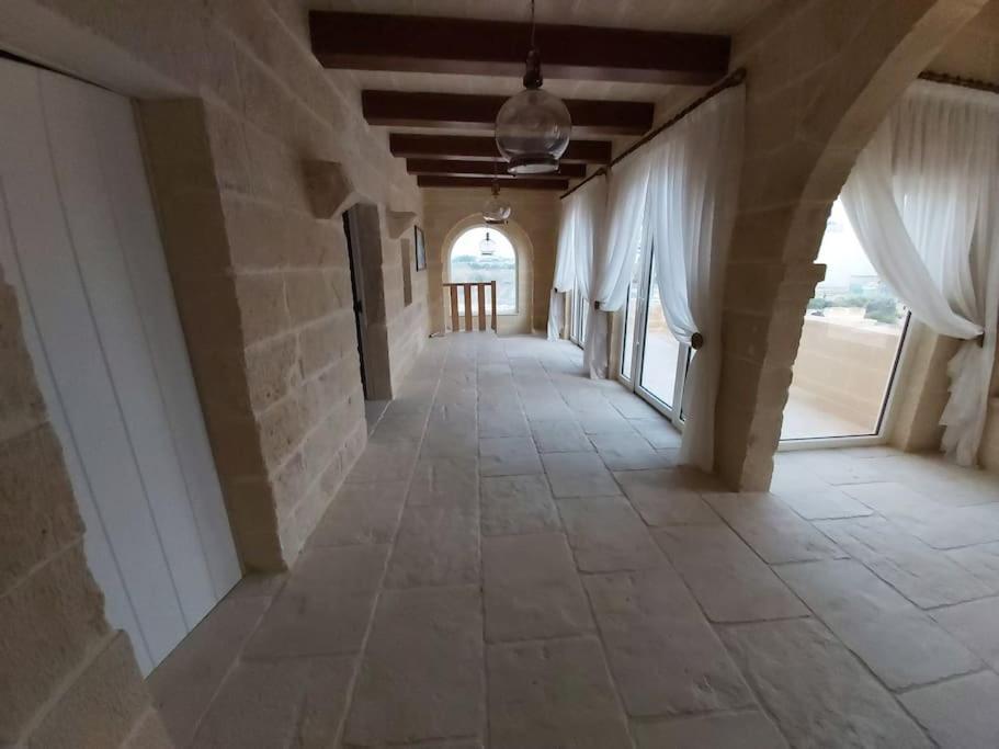 Farmhouse Villa With Large Pool And Garden In Gozo Għarb 外观 照片